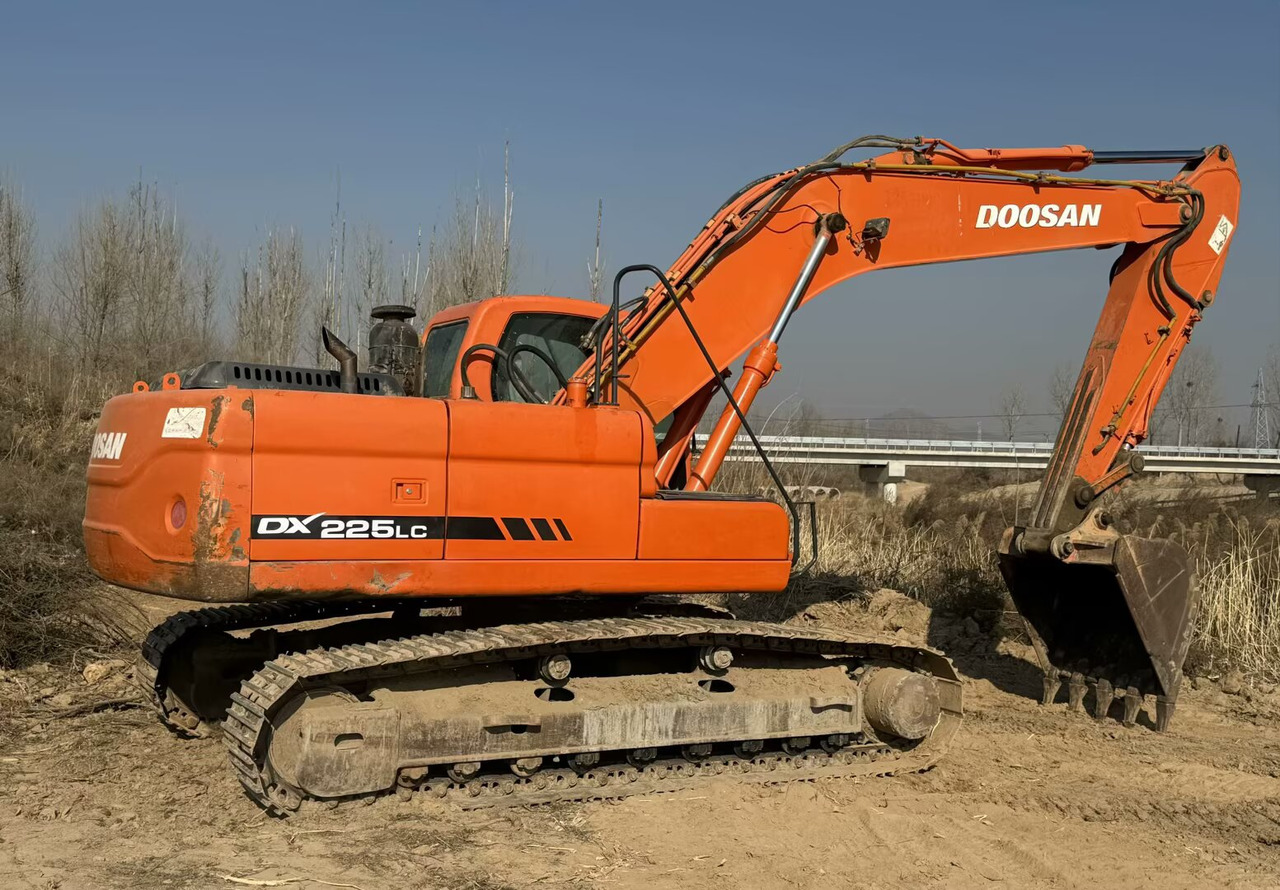DOOSAN Doosan DX225LC Crawler excavator - Ekskavator perayap: gambar 2 DOOSAN Doosan DX225LC Crawler excavator - Ekskavator perayap: gambar 2