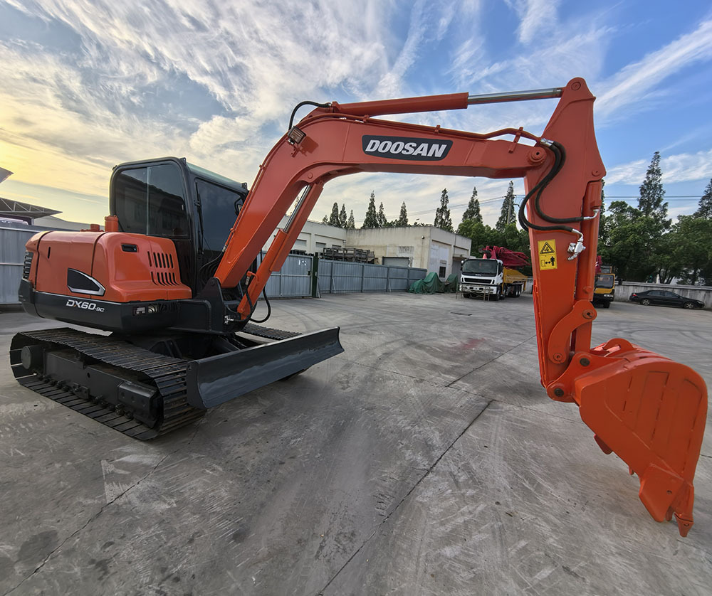Doosan Dx60 Crawler Excavator - Ekskavator perayap: gambar 5 Doosan Dx60 Crawler Excavator - Ekskavator perayap: gambar 5