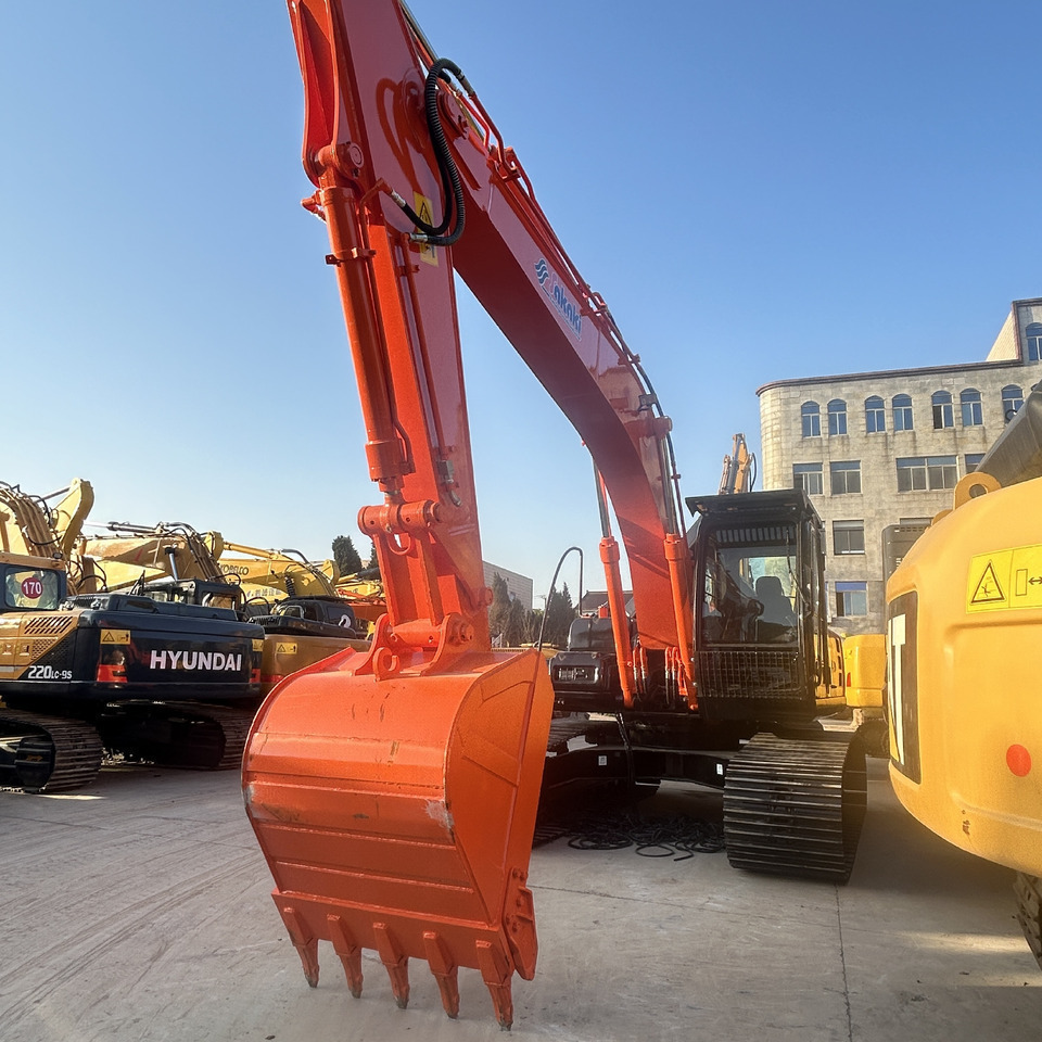 Hitachi ZX200-3 Excavator - Ekskavator perayap: gambar 2 Hitachi ZX200-3 Excavator - Ekskavator perayap: gambar 2