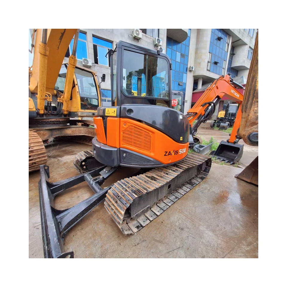Hitachi ZX50U Excavator - Ekskavator perayap: gambar 2 Hitachi ZX50U Excavator - Ekskavator perayap: gambar 2