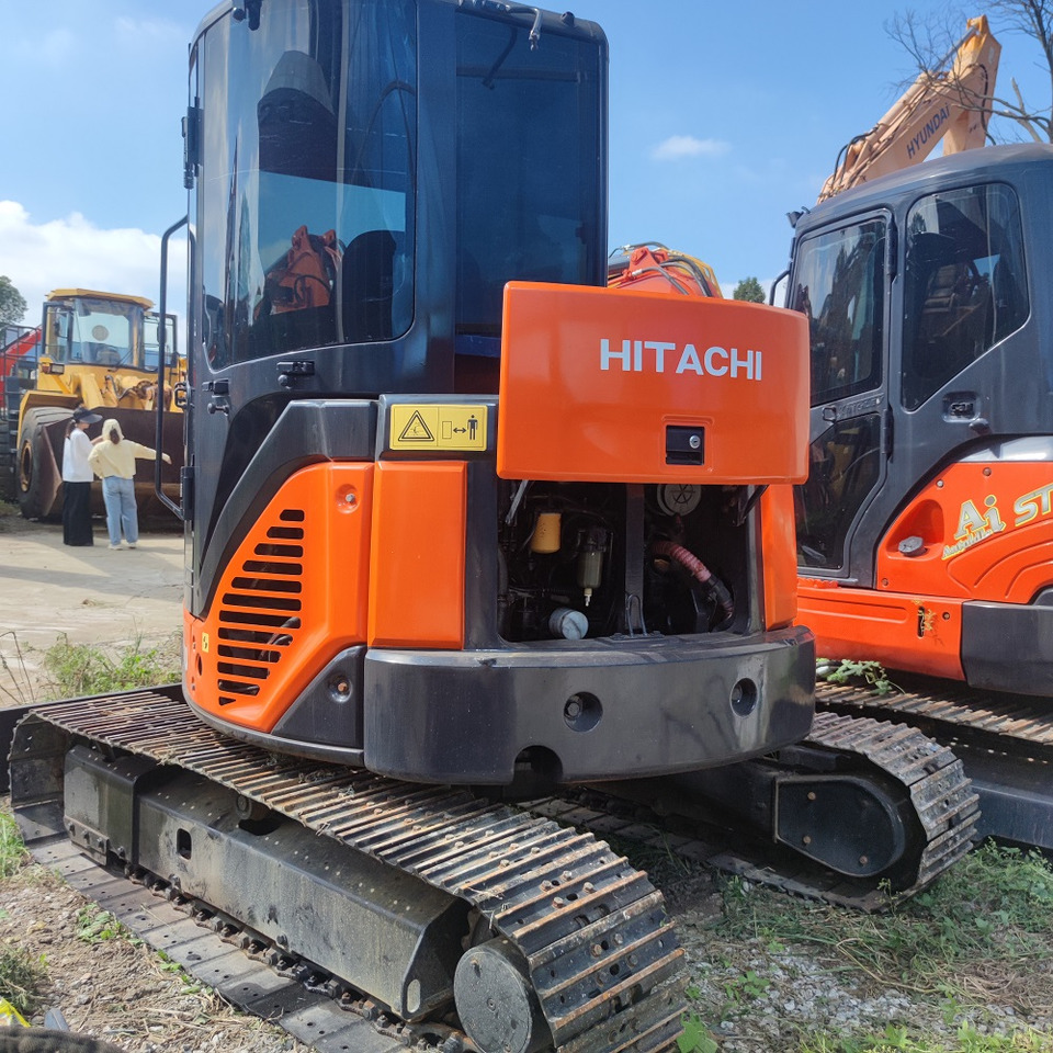 Hitachi ZX50U Excavator - Ekskavator perayap: gambar 4 Hitachi ZX50U Excavator - Ekskavator perayap: gambar 4