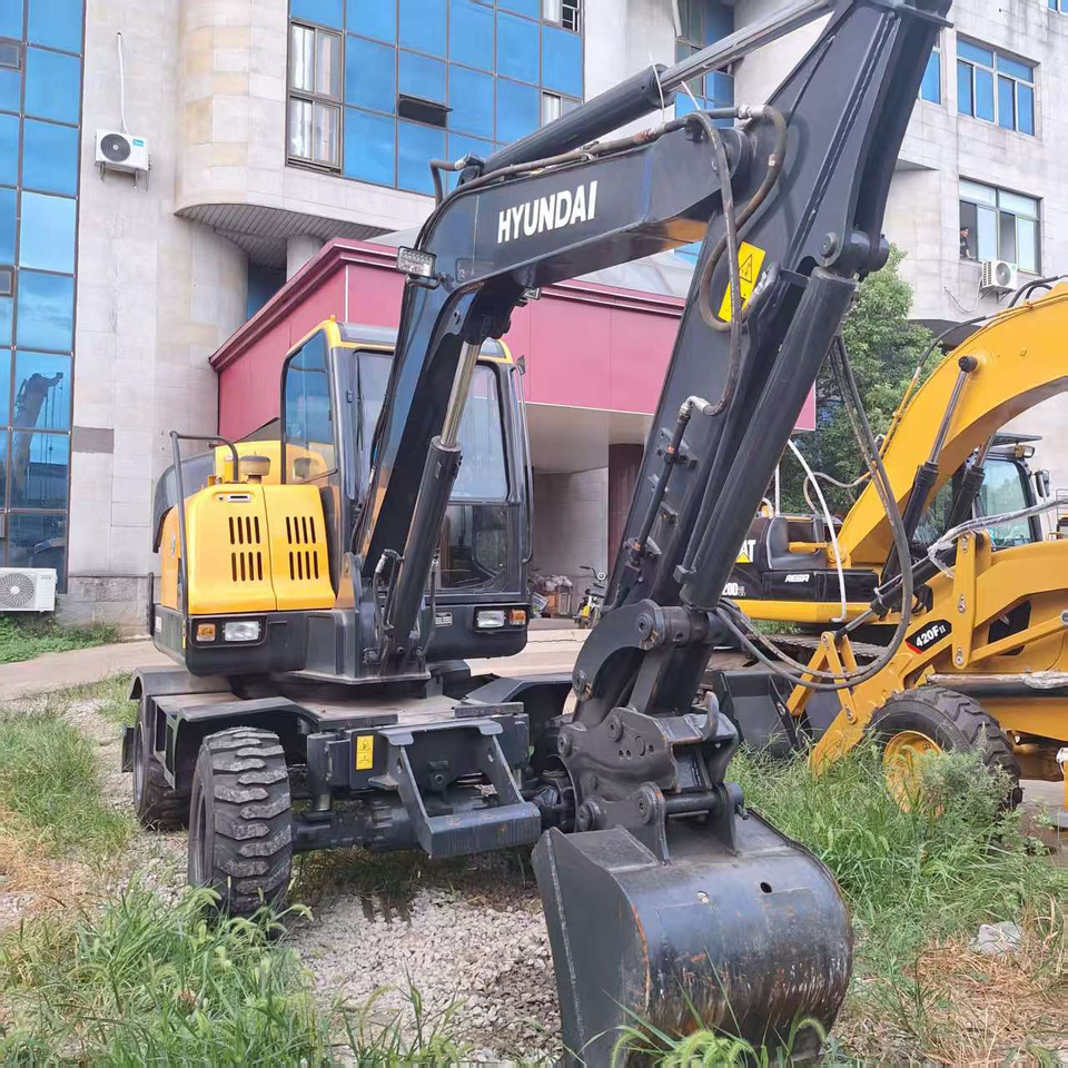 Hyundai HW60 excavator - Ekskavator roda: gambar 3 Hyundai HW60 excavator - Ekskavator roda: gambar 3