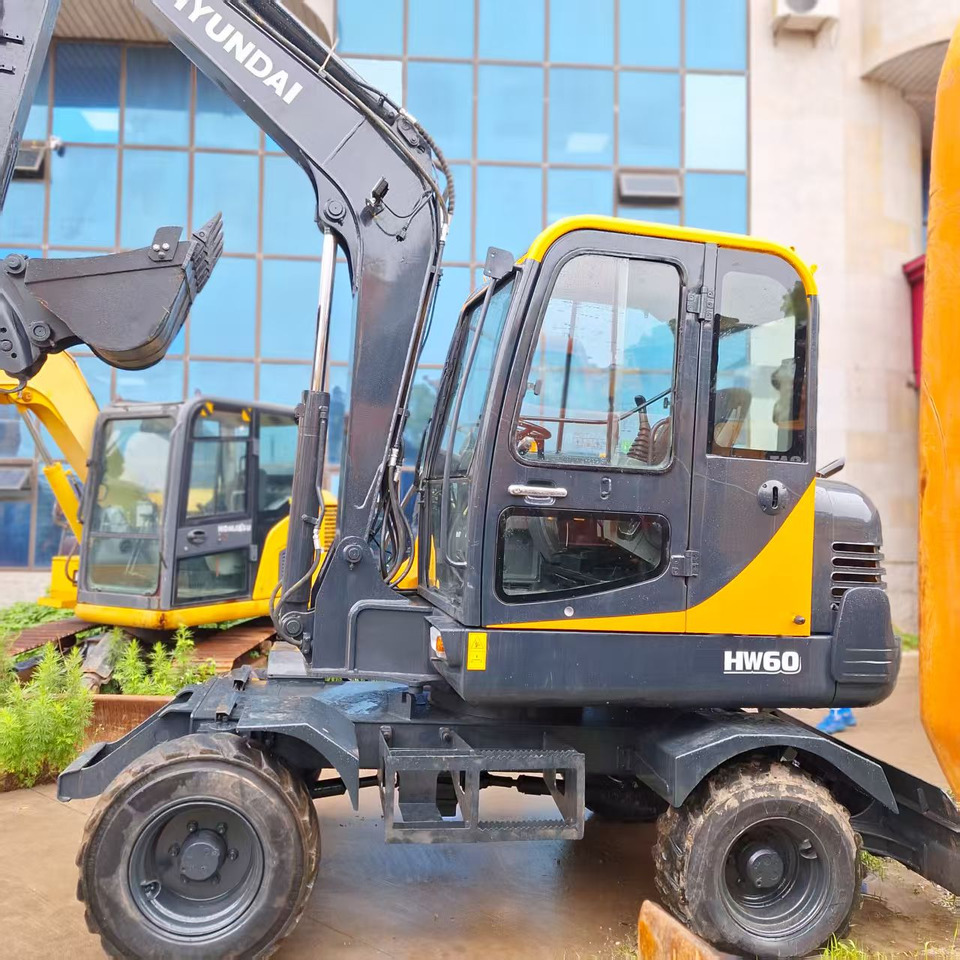 Hyundai HW60 excavator - Ekskavator roda: gambar 3 Hyundai HW60 excavator - Ekskavator roda: gambar 3