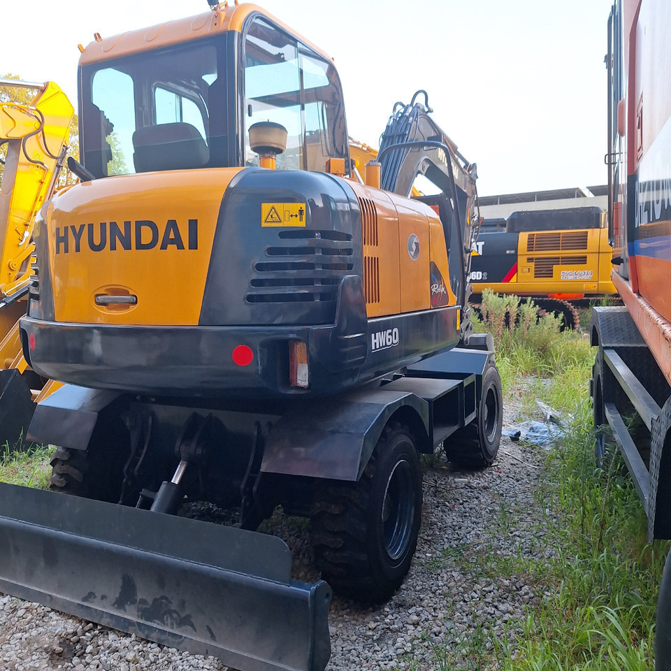 Hyundai HW60 excavator - Ekskavator roda: gambar 3 Hyundai HW60 excavator - Ekskavator roda: gambar 3
