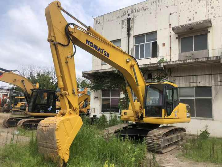 Komatsu PC220-7 Excavator - Ekskavator perayap: gambar 3 Komatsu PC220-7 Excavator - Ekskavator perayap: gambar 3