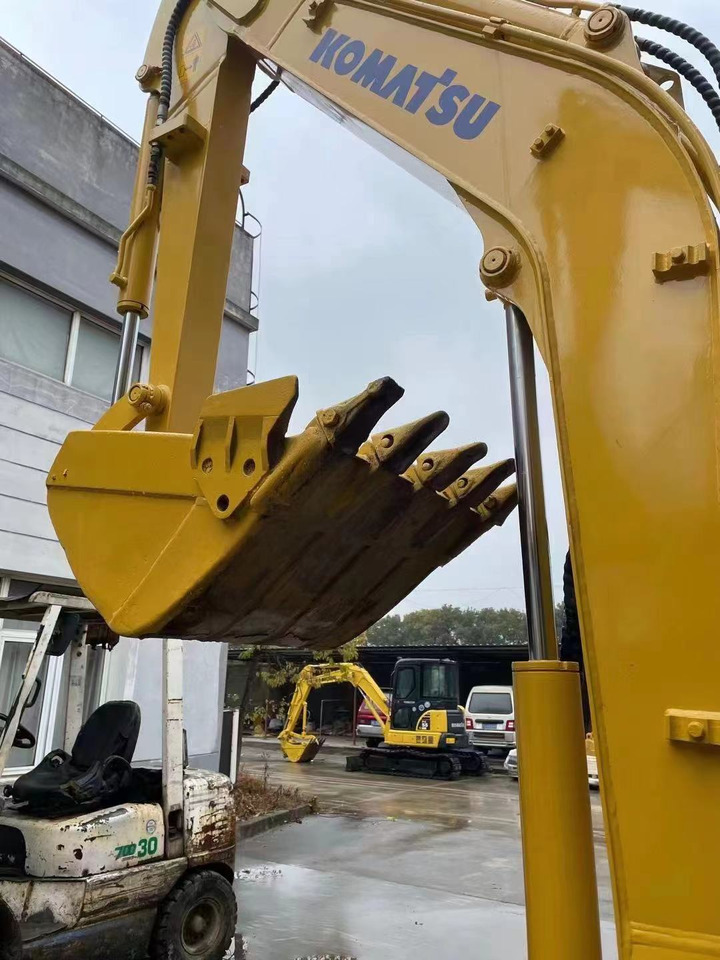 Komatsu PC35MR-3 Excavator - Ekskavator perayap: gambar 3 Komatsu PC35MR-3 Excavator - Ekskavator perayap: gambar 3