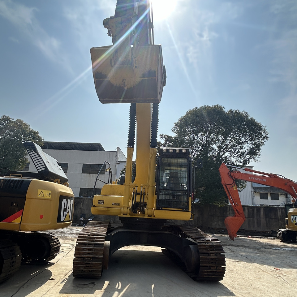 Komatsu PC400 -8 - Ekskavator perayap: gambar 4 Komatsu PC400 -8 - Ekskavator perayap: gambar 4