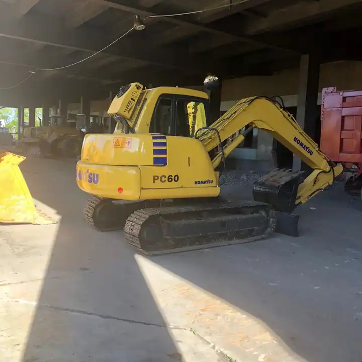 Komatsu PC60 Second-Hand Excavator for Sale Core Components Include Engine Pump Motor - Ekskavator: gambar 1 Komatsu PC60 Second-Hand Excavator for Sale Core Components Include Engine Pump Motor - Ekskavator: gambar 1