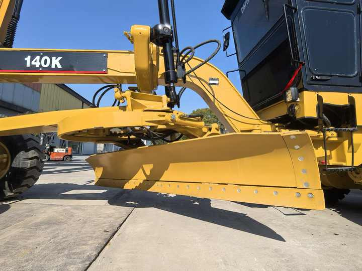 Original cat 140H 140G 140K motor grader used Caterpillar 140k grader machine used for sale - Grader: gambar 5 Original cat 140H 140G 140K motor grader used Caterpillar 140k grader machine used for sale - Grader: gambar 5