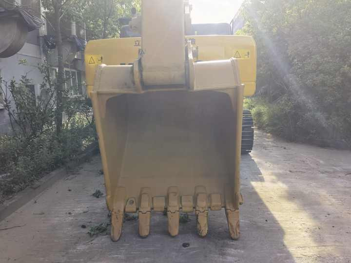 Original japanese second hand Caterpillar 330D Hydraulic Crawler digger excavator CAT 330D used excavators in stock - Ekskavator perayap: gambar 5 Original japanese second hand Caterpillar 330D Hydraulic Crawler digger excavator CAT 330D used excavators in stock - Ekskavator perayap: gambar 5