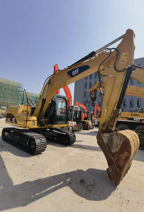 Original used Caterpillar 312D excavator - Ekskavator perayap: gambar 2 Original used Caterpillar 312D excavator - Ekskavator perayap: gambar 2