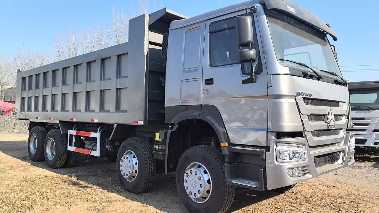 SINOTRUK Howo Dump truck 371hp 8x4 - Truk jungkit: gambar 1 SINOTRUK Howo Dump truck 371hp 8x4 - Truk jungkit: gambar 1