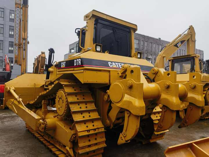 Second hand Cat D7R Dozer used D7 Dozers Cat Bulldozer Good Price for Sale in shanghai yard - Bulldozer: gambar 2 Second hand Cat D7R Dozer used D7 Dozers Cat Bulldozer Good Price for Sale in shanghai yard - Bulldozer: gambar 2