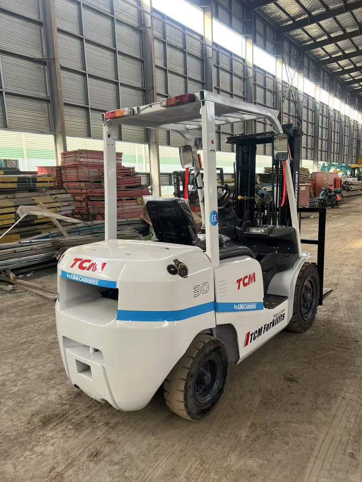 TCM FD30 Forklift - Forklift diesel: gambar 5 TCM FD30 Forklift - Forklift diesel: gambar 5