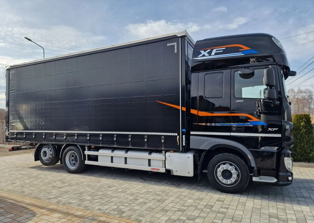 DAF XF 530 SUPER SPACE CAB /SSC / ACC /EURO 6 - Truk dengan terpal samping: gambar 2 DAF XF 530 SUPER SPACE CAB /SSC / ACC /EURO 6 - Truk dengan terpal samping: gambar 2