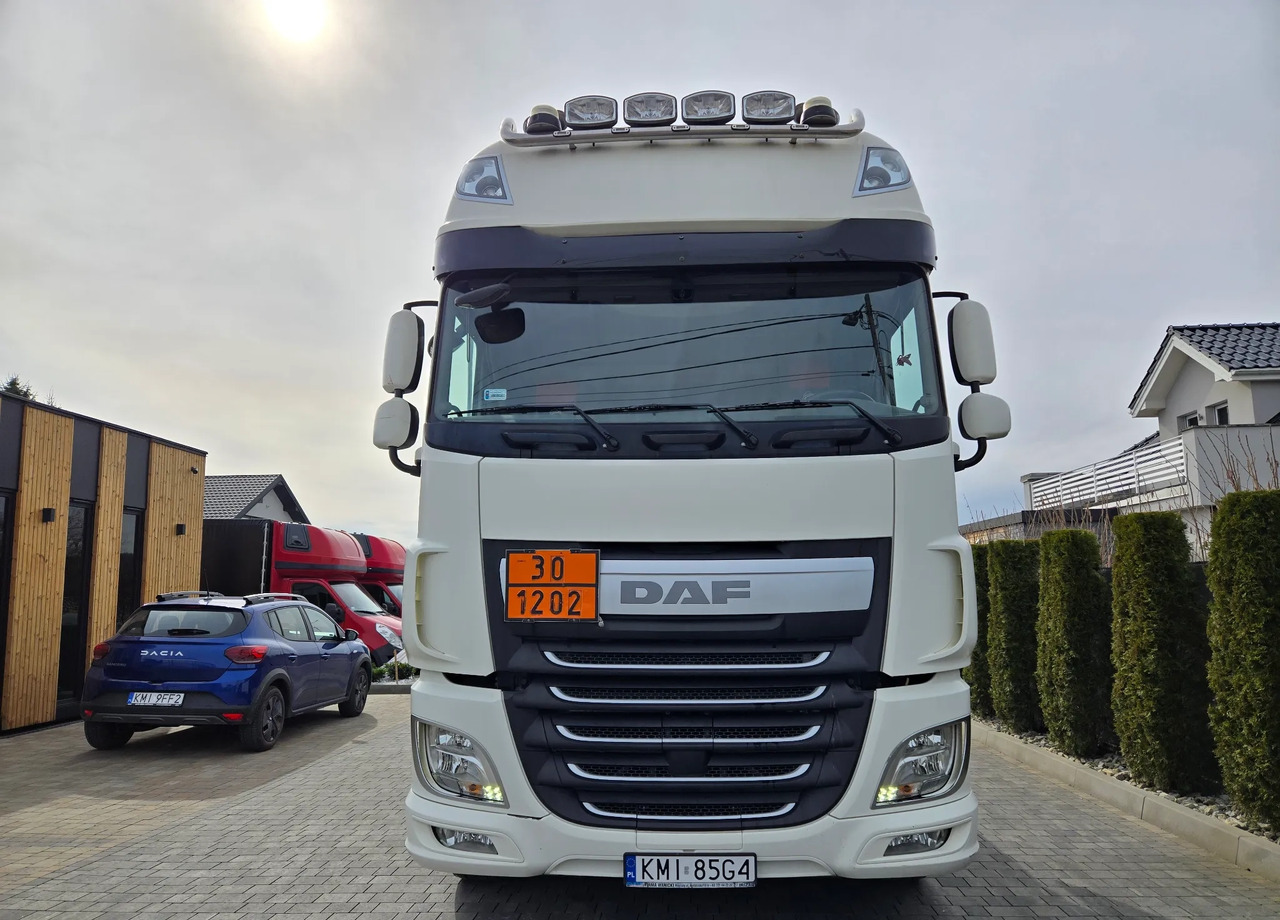 DAF XF 480 SUPER SPACE CAB - Tractor head: gambar 4 DAF XF 480 SUPER SPACE CAB - Tractor head: gambar 4