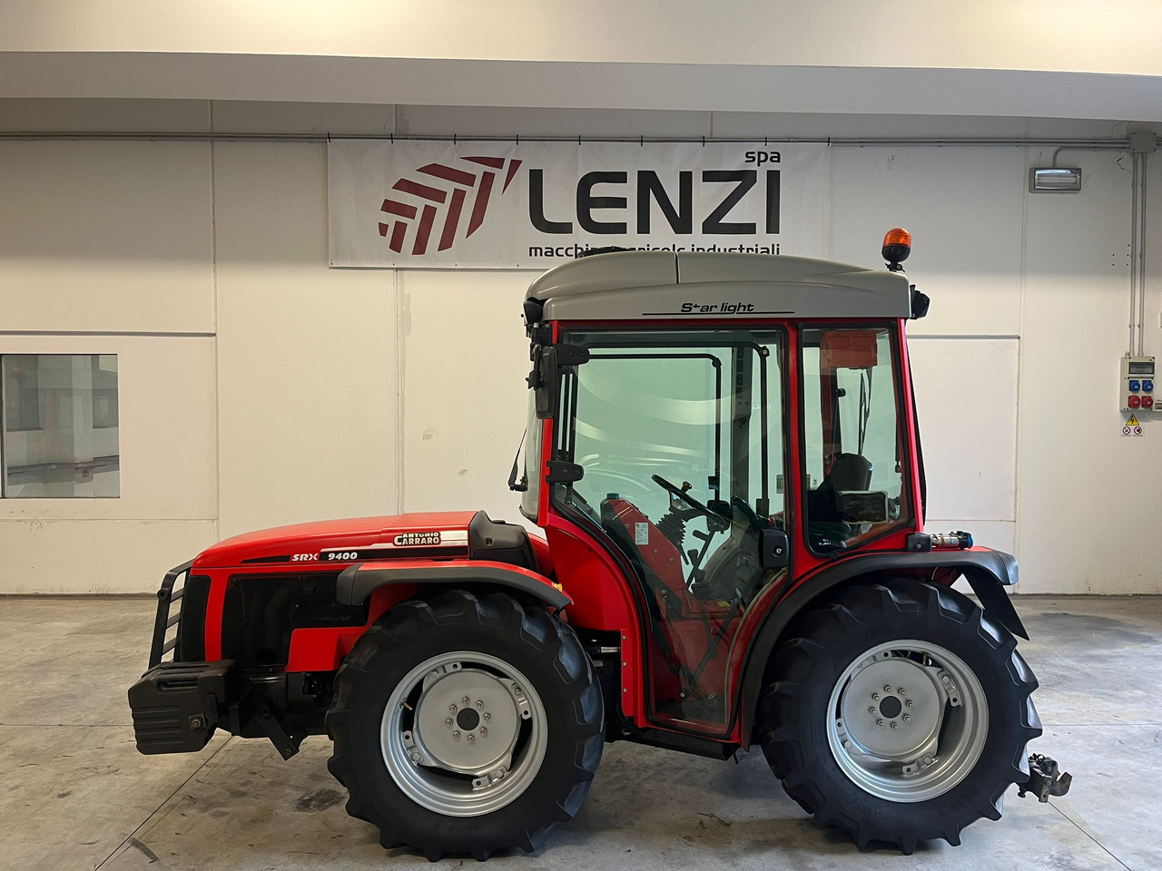 ANTONIO CARRARO SRX 9400 - Traktor: gambar 1 ANTONIO CARRARO SRX 9400 - Traktor: gambar 1