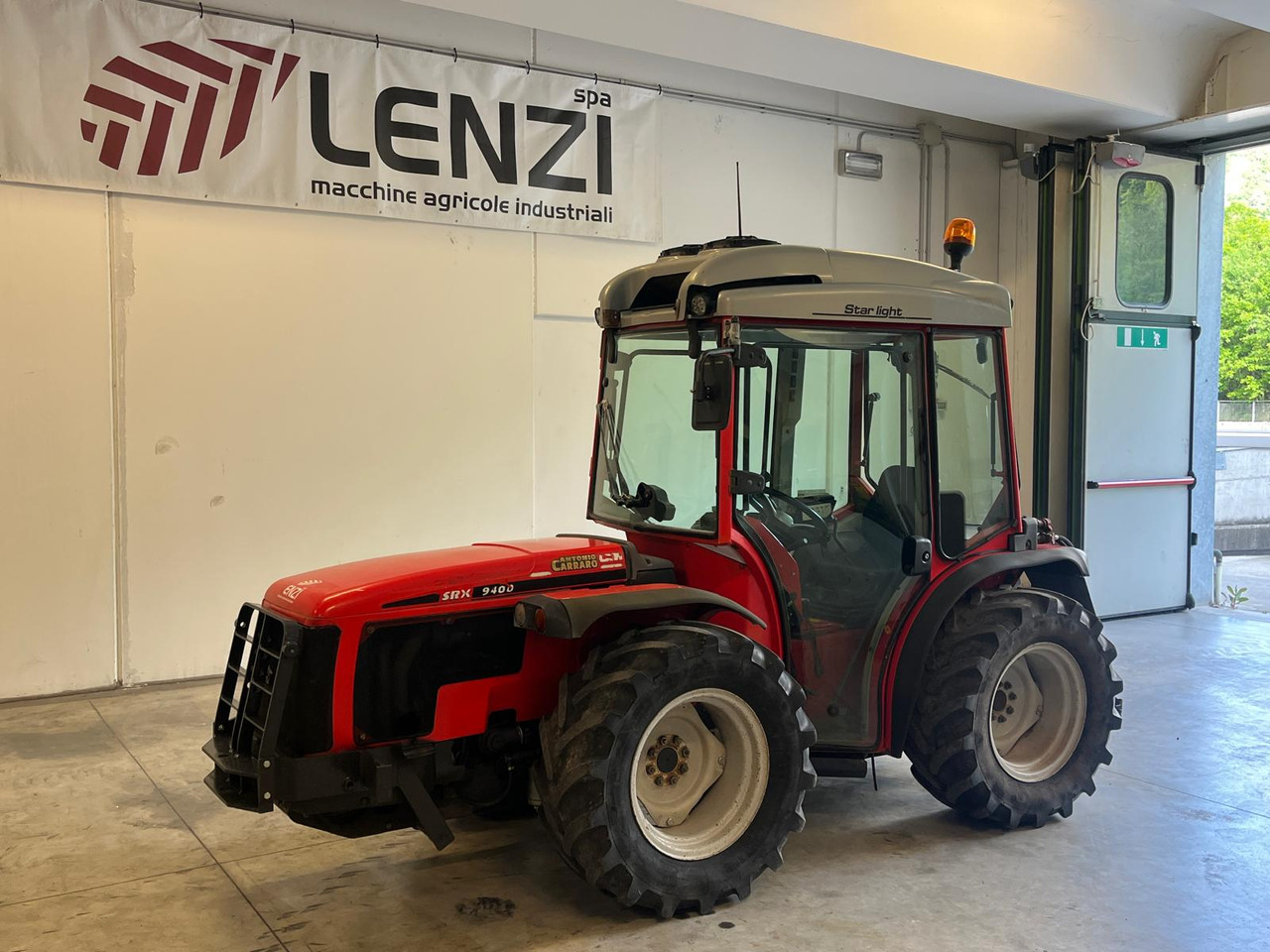 ANTONIO CARRARO SRX 9400 - Traktor: gambar 4 ANTONIO CARRARO SRX 9400 - Traktor: gambar 4