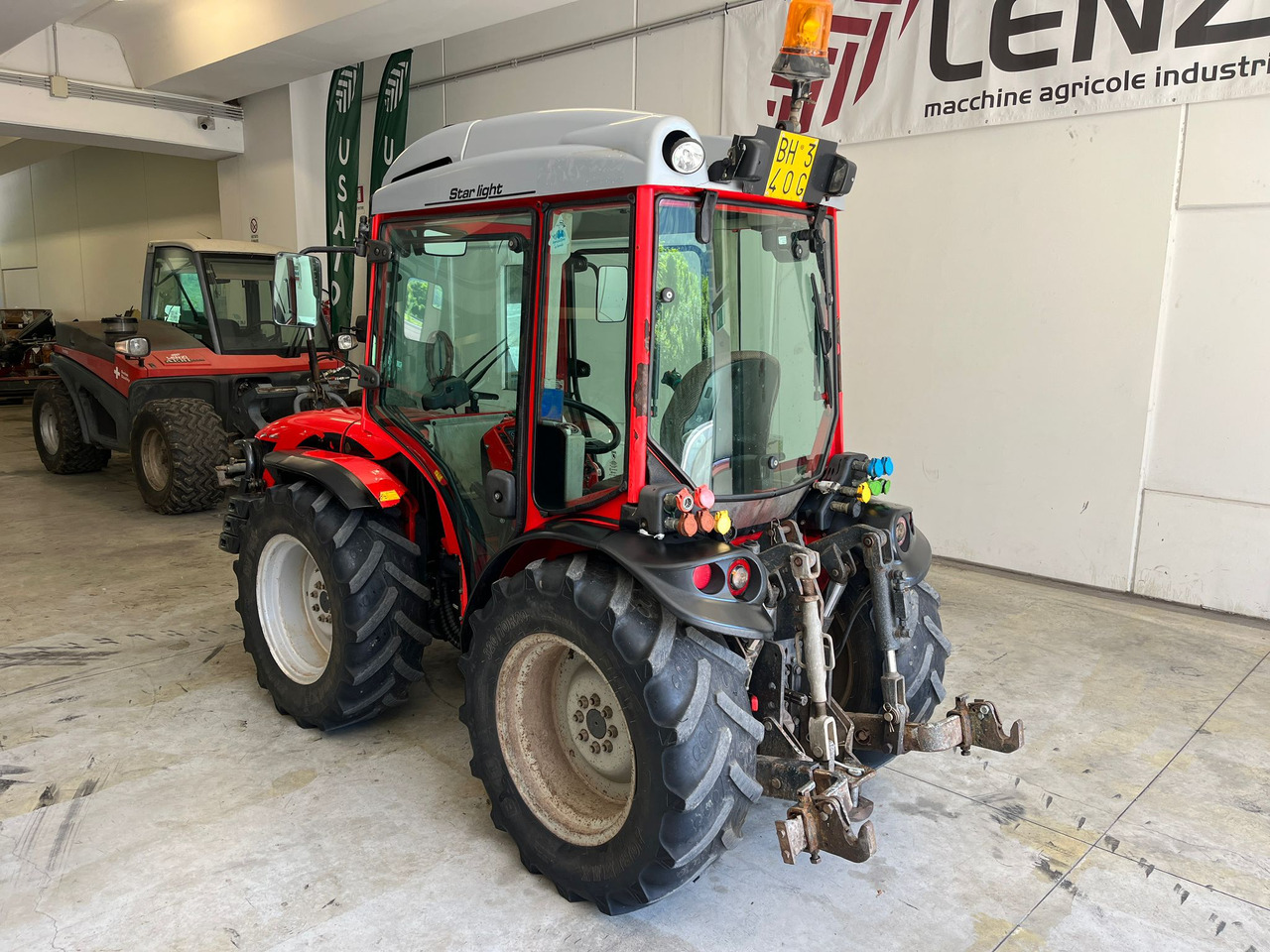 ANTONIO CARRARO SRX 9800 - Traktor: gambar 3 ANTONIO CARRARO SRX 9800 - Traktor: gambar 3