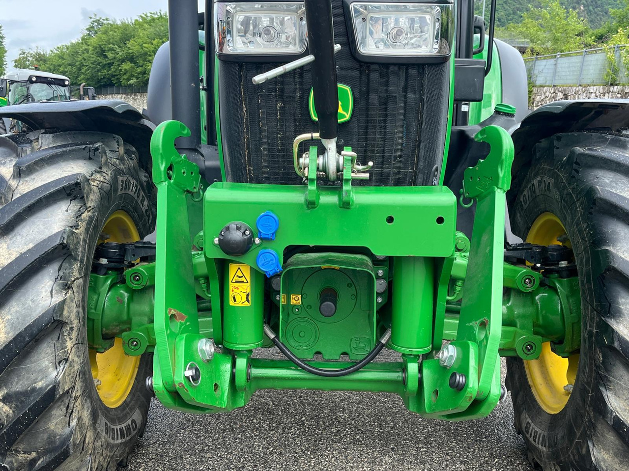 JOHN DEERE 5115R - Traktor: gambar 4 JOHN DEERE 5115R - Traktor: gambar 4