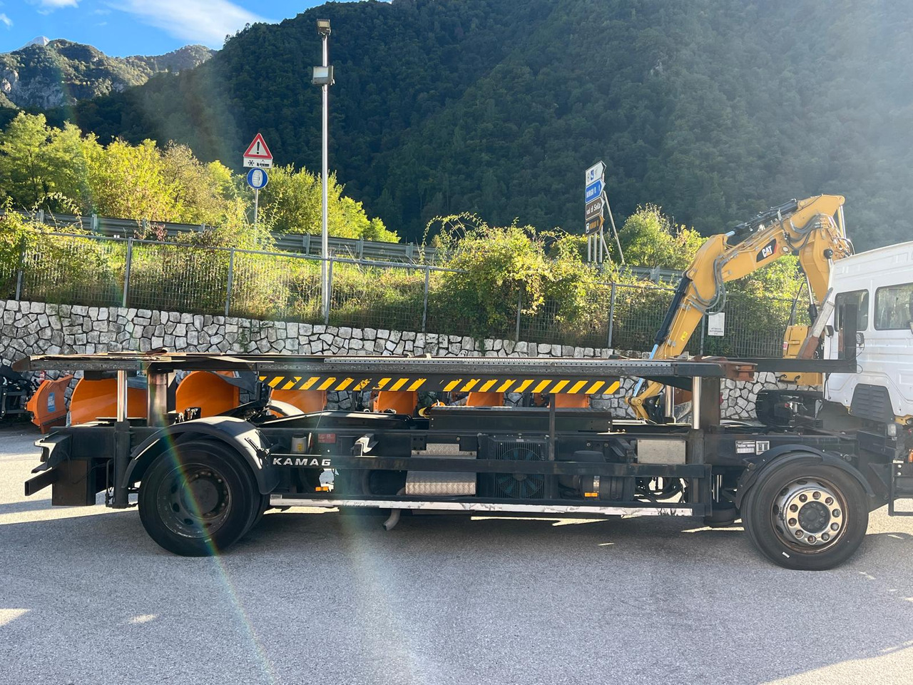 MERCEDES-BENZ KAMAG - Pengangkut kontainer/ Container truck: gambar 5 MERCEDES-BENZ KAMAG - Pengangkut kontainer/ Container truck: gambar 5