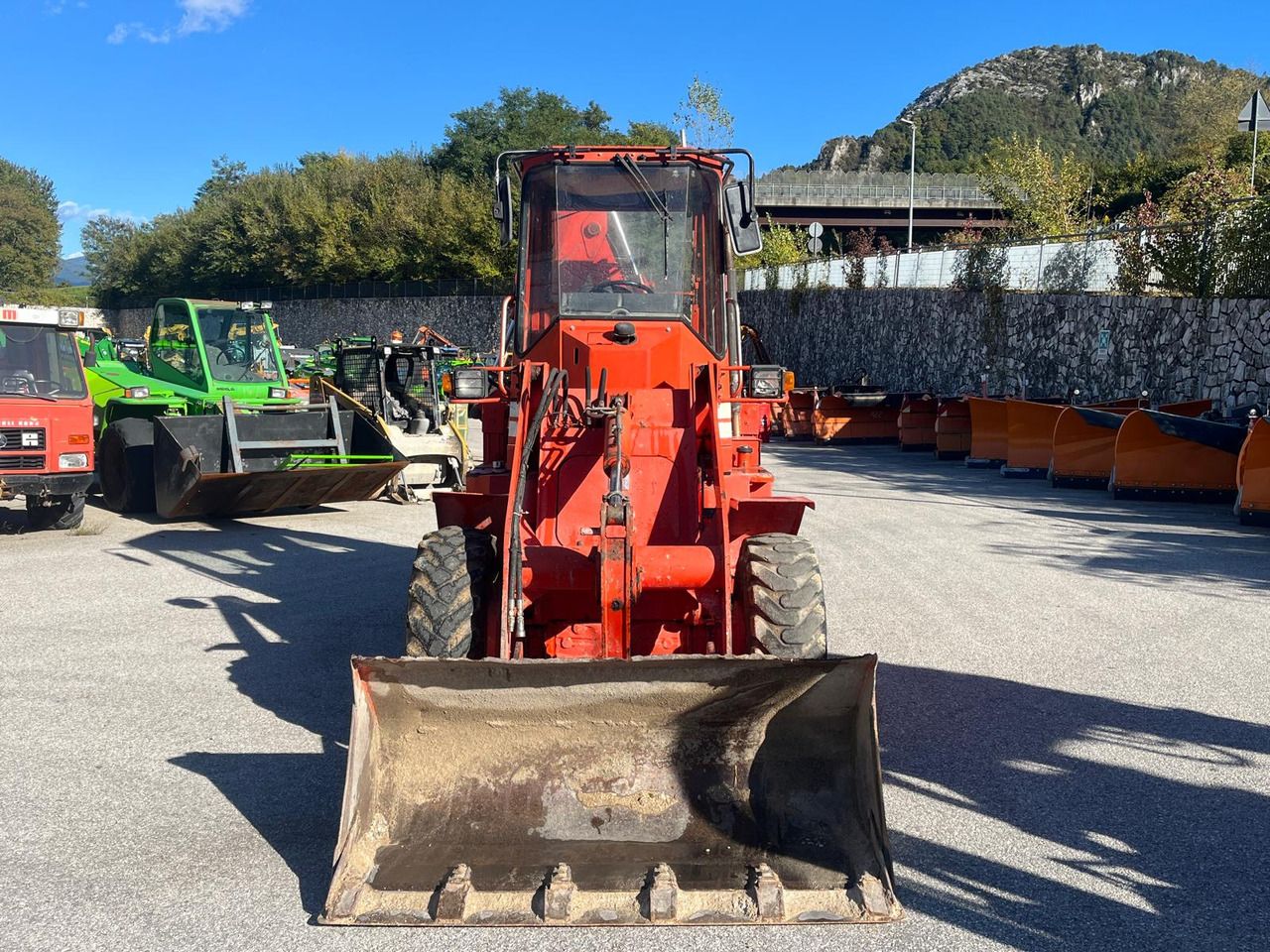 TERNA FAI 555 - Backhoe loader: gambar 2 TERNA FAI 555 - Backhoe loader: gambar 2