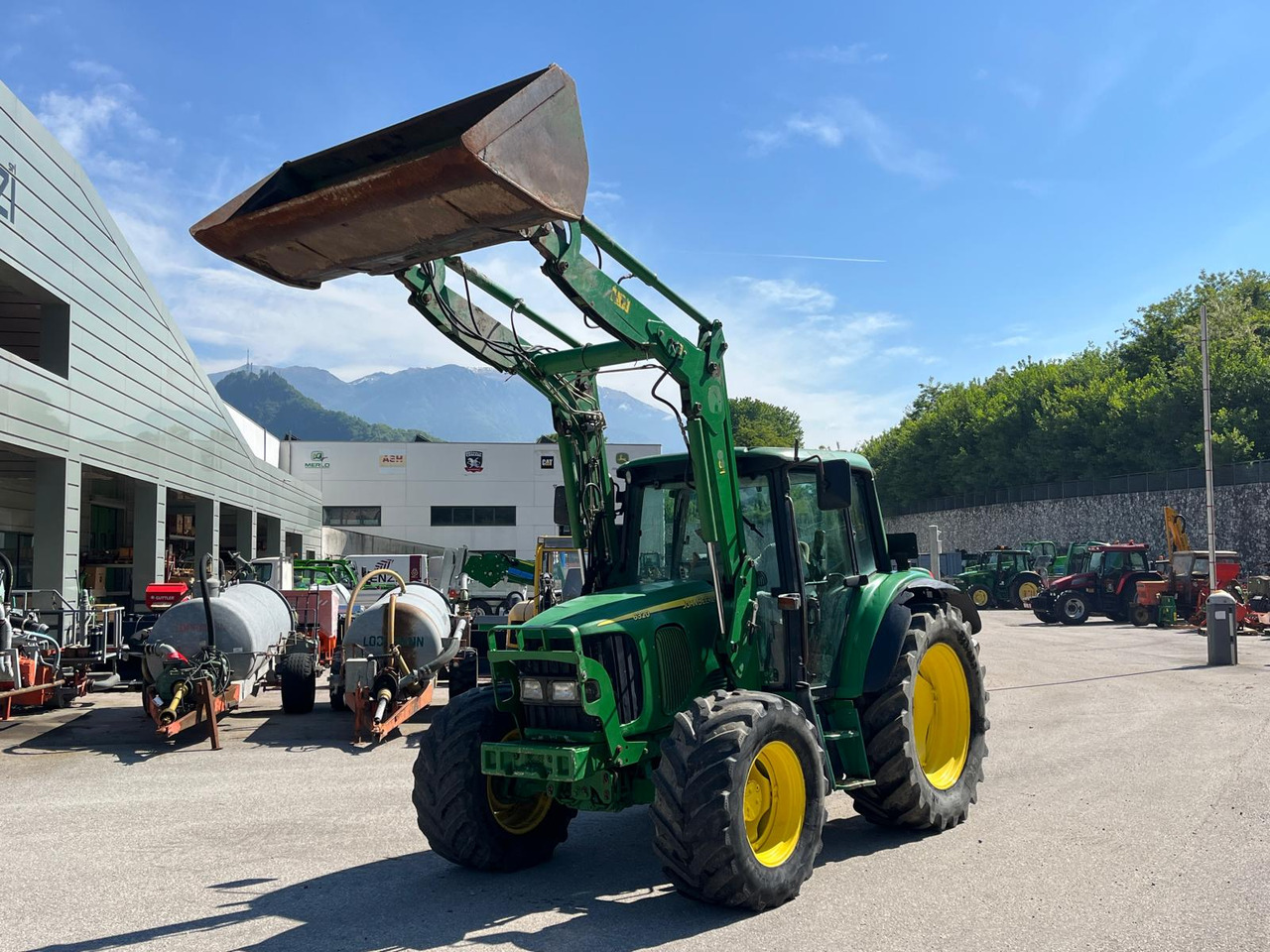 TRATTORE JOHN DEERE 6320 - Traktor: gambar 2 TRATTORE JOHN DEERE 6320 - Traktor: gambar 2
