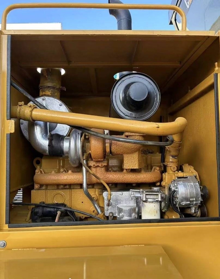 CAT 140 K - Grader: gambar 2 CAT 140 K - Grader: gambar 2