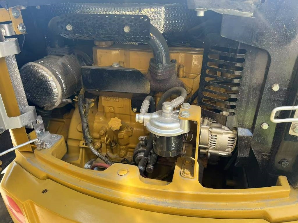 CAT 304 C CR - Ekskavator mini: gambar 2 CAT 304 C CR - Ekskavator mini: gambar 2