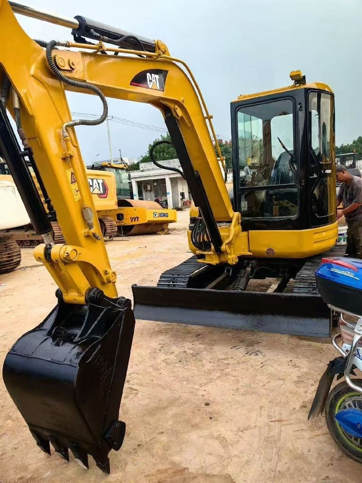 Ekskavator mini CAT 304: gambar 8