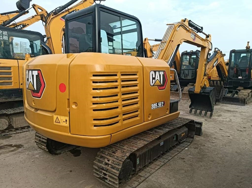 CAT 305.5 - Ekskavator mini: gambar 4 CAT 305.5 - Ekskavator mini: gambar 4