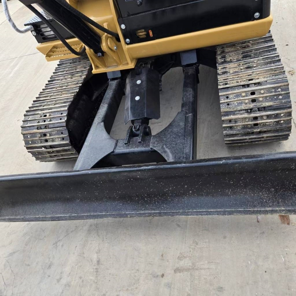 CAT 305 - Ekskavator mini: gambar 4 CAT 305 - Ekskavator mini: gambar 4