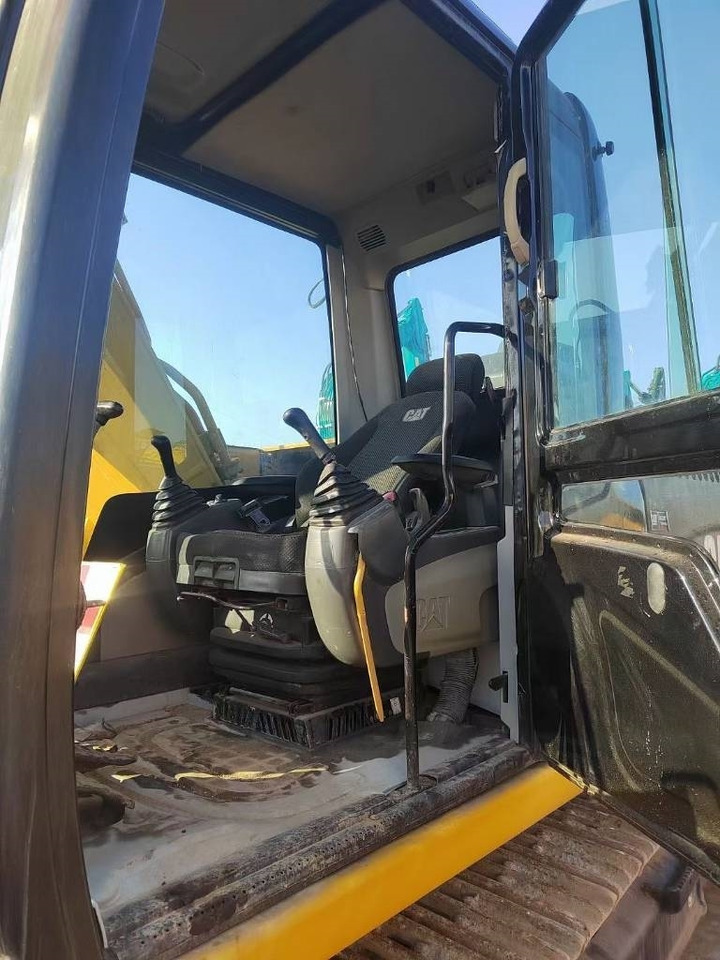 CAT 318 - Ekskavator perayap: gambar 4 CAT 318 - Ekskavator perayap: gambar 4
