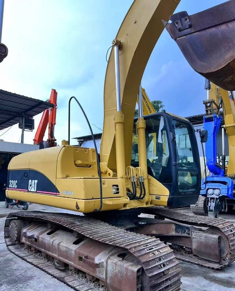 CAT 320 C - Ekskavator perayap: gambar 1 CAT 320 C - Ekskavator perayap: gambar 1