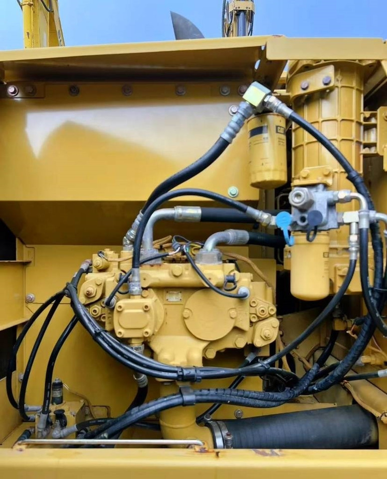 CAT 320 C - Ekskavator perayap: gambar 3 CAT 320 C - Ekskavator perayap: gambar 3