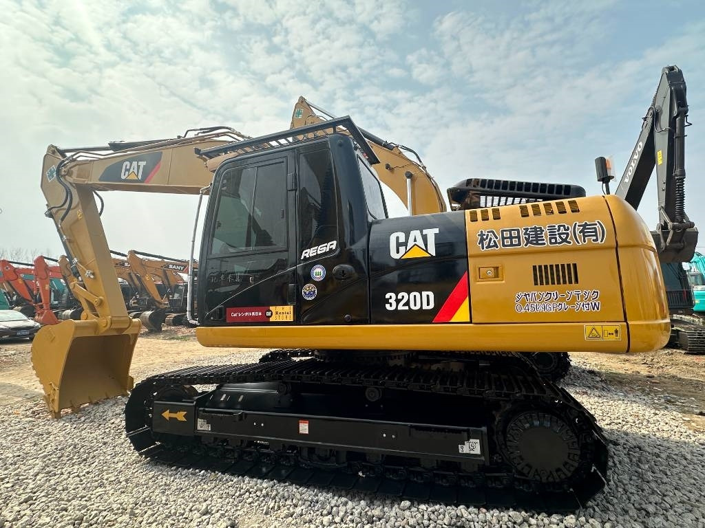 CAT 320 D - Ekskavator perayap: gambar 2 CAT 320 D - Ekskavator perayap: gambar 2