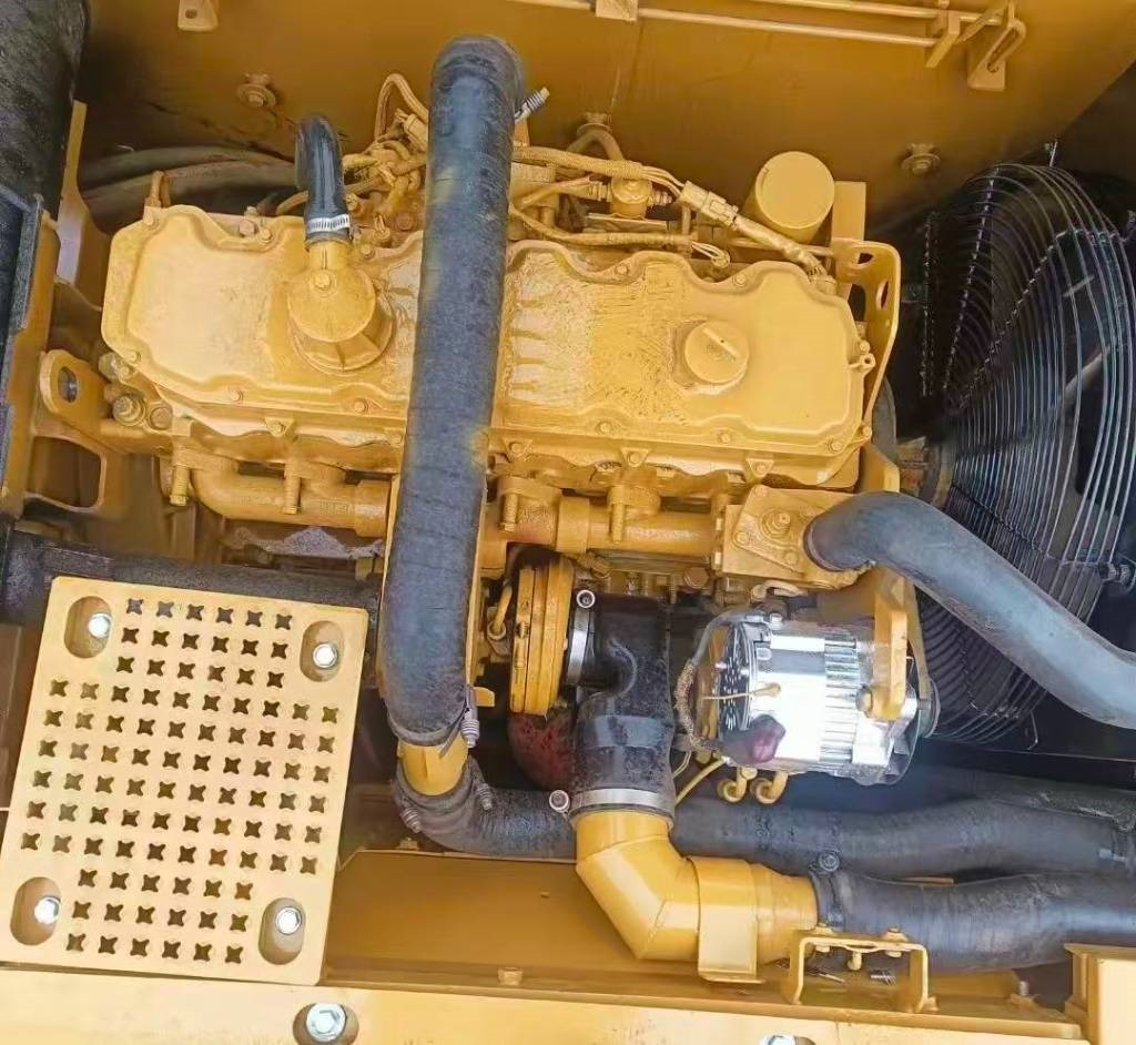 CAT 325 C - Ekskavator perayap: gambar 4 CAT 325 C - Ekskavator perayap: gambar 4