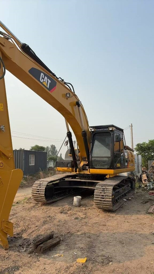 CAT 325 - Ekskavator perayap: gambar 2 CAT 325 - Ekskavator perayap: gambar 2