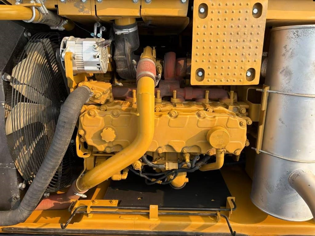 Ekskavator perayap CAT 325: gambar 7