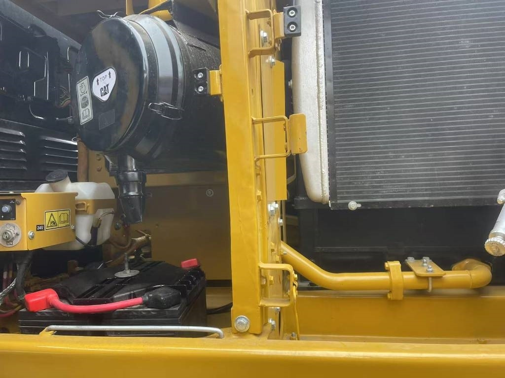 CAT 329D2L - Ekskavator perayap: gambar 3 CAT 329D2L - Ekskavator perayap: gambar 3