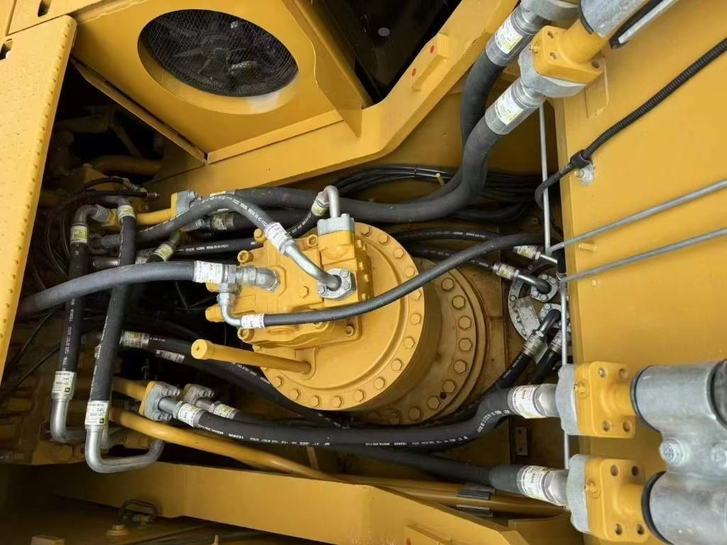 CAT 330 D L - Ekskavator perayap: gambar 3 CAT 330 D L - Ekskavator perayap: gambar 3