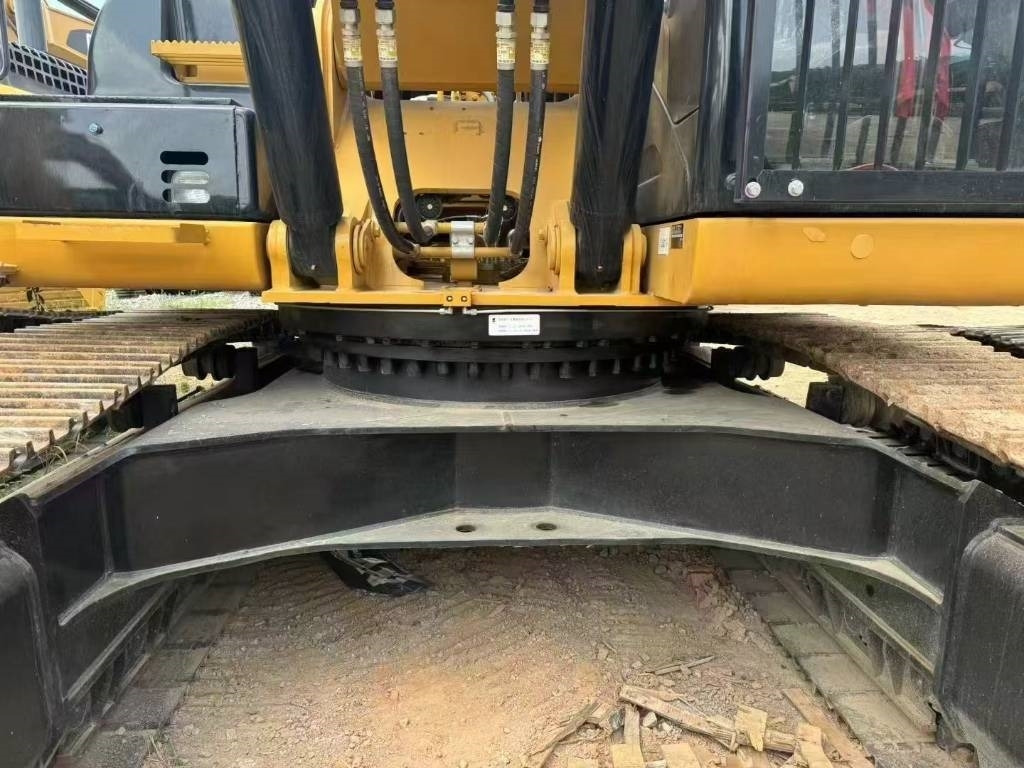 CAT 330 D L - Ekskavator perayap: gambar 5 CAT 330 D L - Ekskavator perayap: gambar 5