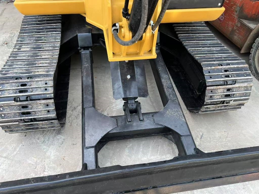 CAT CAT305.5E2 - Ekskavator mini: gambar 5 CAT CAT305.5E2 - Ekskavator mini: gambar 5