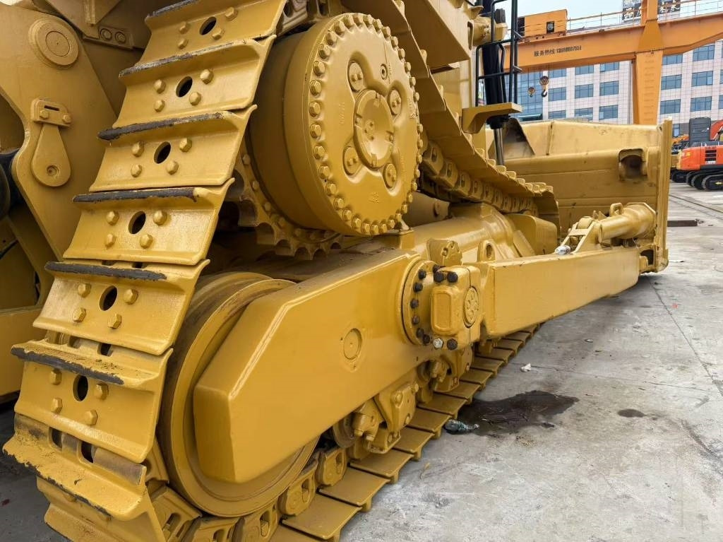 CAT D 10 R - Bulldozer: gambar 5 CAT D 10 R - Bulldozer: gambar 5