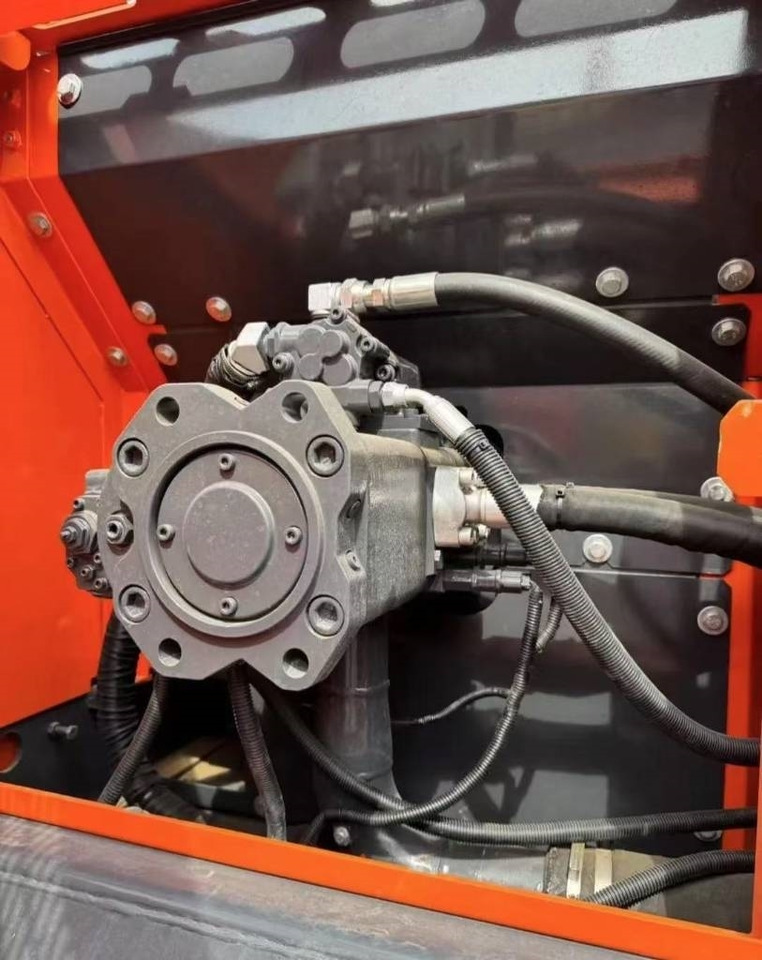 Doosan DX 225 - Ekskavator perayap: gambar 3 Doosan DX 225 - Ekskavator perayap: gambar 3