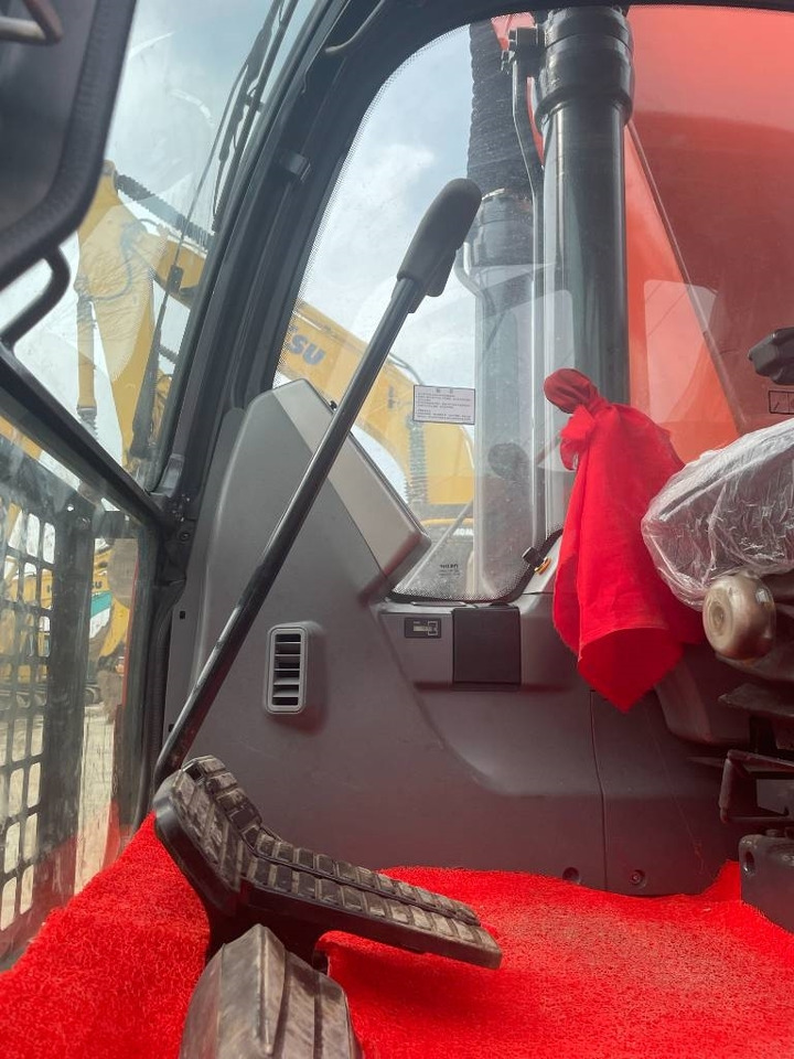 Doosan DX 225  - Ekskavator perayap: gambar 3 Doosan DX 225  - Ekskavator perayap: gambar 3