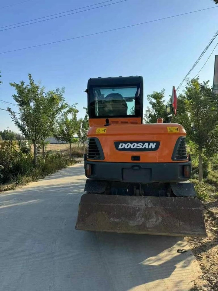 Doosan DX 60  - Ekskavator mini: gambar 2 Doosan DX 60  - Ekskavator mini: gambar 2