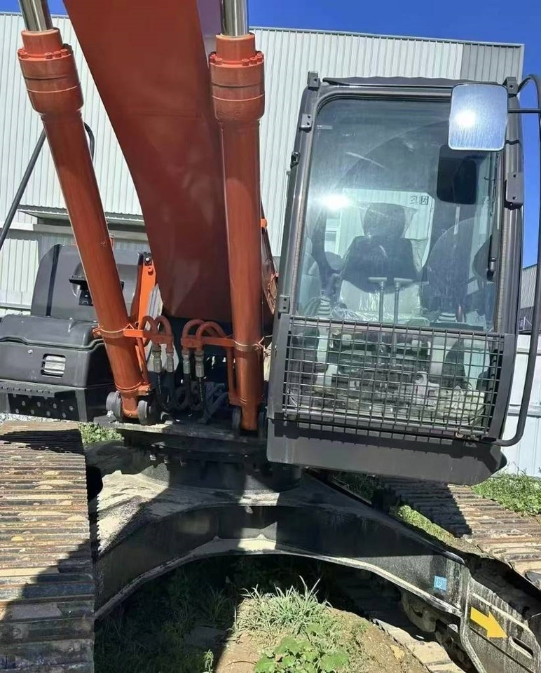 Hitachi 250 - Ekskavator perayap: gambar 4 Hitachi 250 - Ekskavator perayap: gambar 4