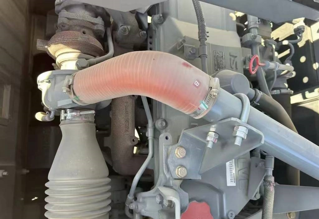 Hitachi 250 - Ekskavator perayap: gambar 3 Hitachi 250 - Ekskavator perayap: gambar 3