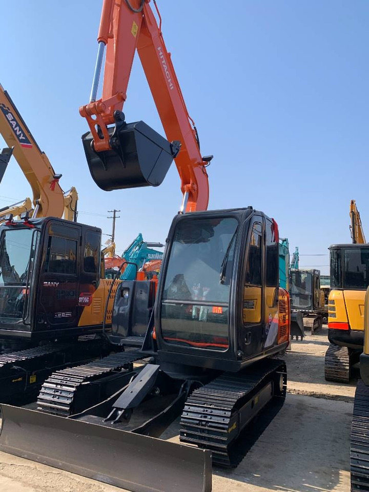 Hitachi 70 - Ekskavator perayap: gambar 1 Hitachi 70 - Ekskavator perayap: gambar 1